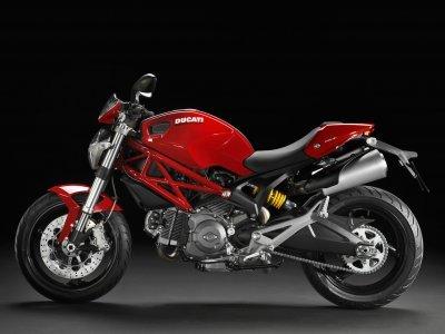 Moto_DUCATI-Monster-696