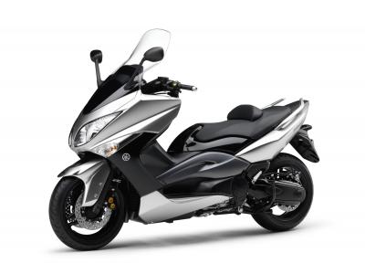 Moto_Yamaha-T-Max-530-jusqua-2016